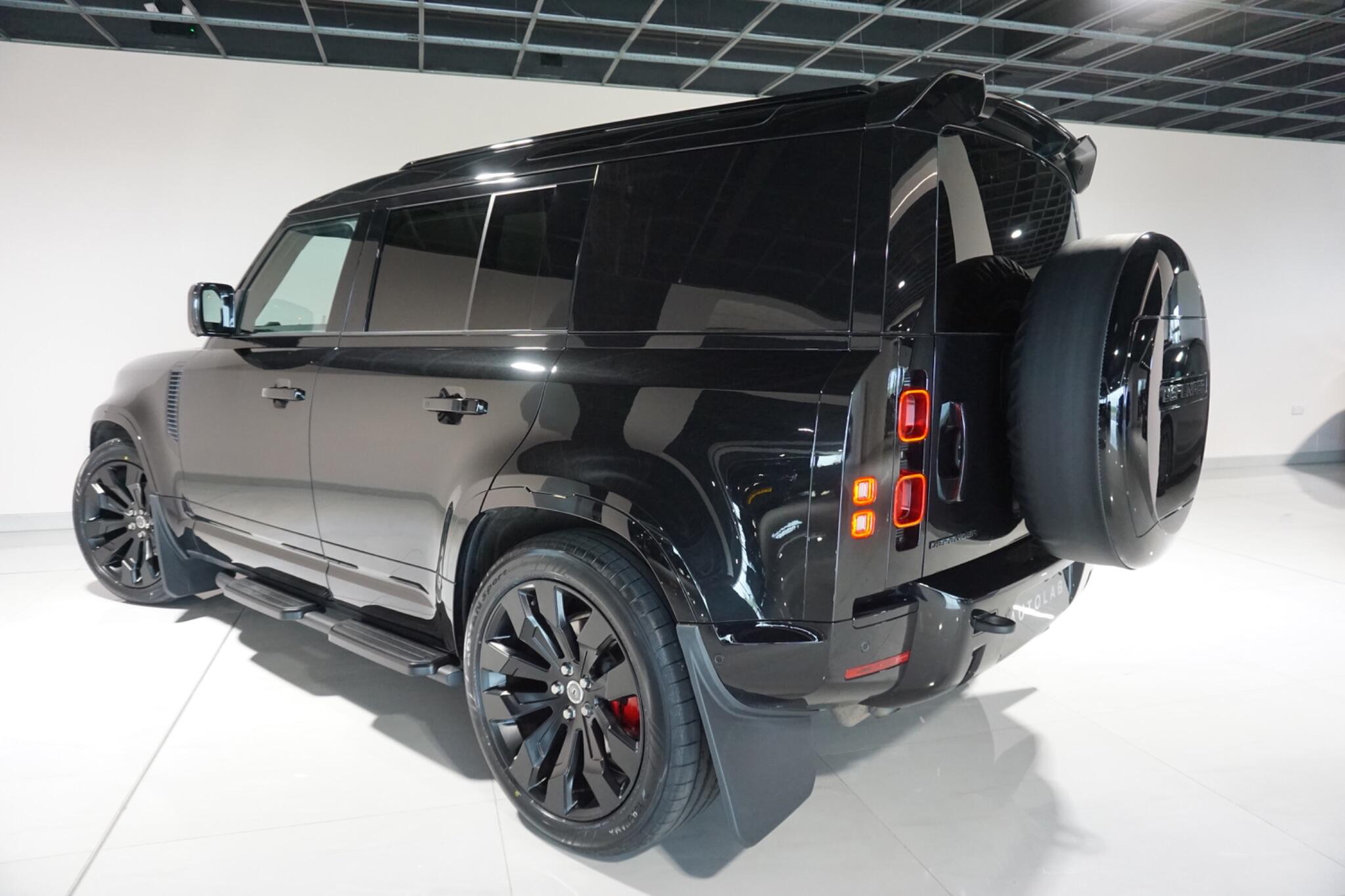 Land Rover Defender 110 3.0 D300 MHEV X-Dynamic HSE Hard Top SUV 5dr Diesel Auto 4WD MWB Euro 6 (s/s) (300 ps)